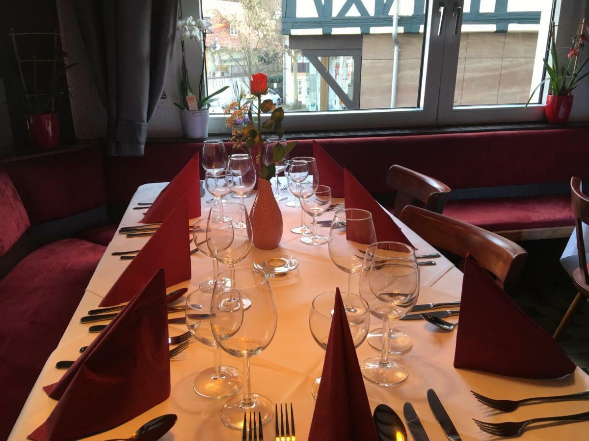 Hotel Zum Taunus Eppstein Екстериор снимка